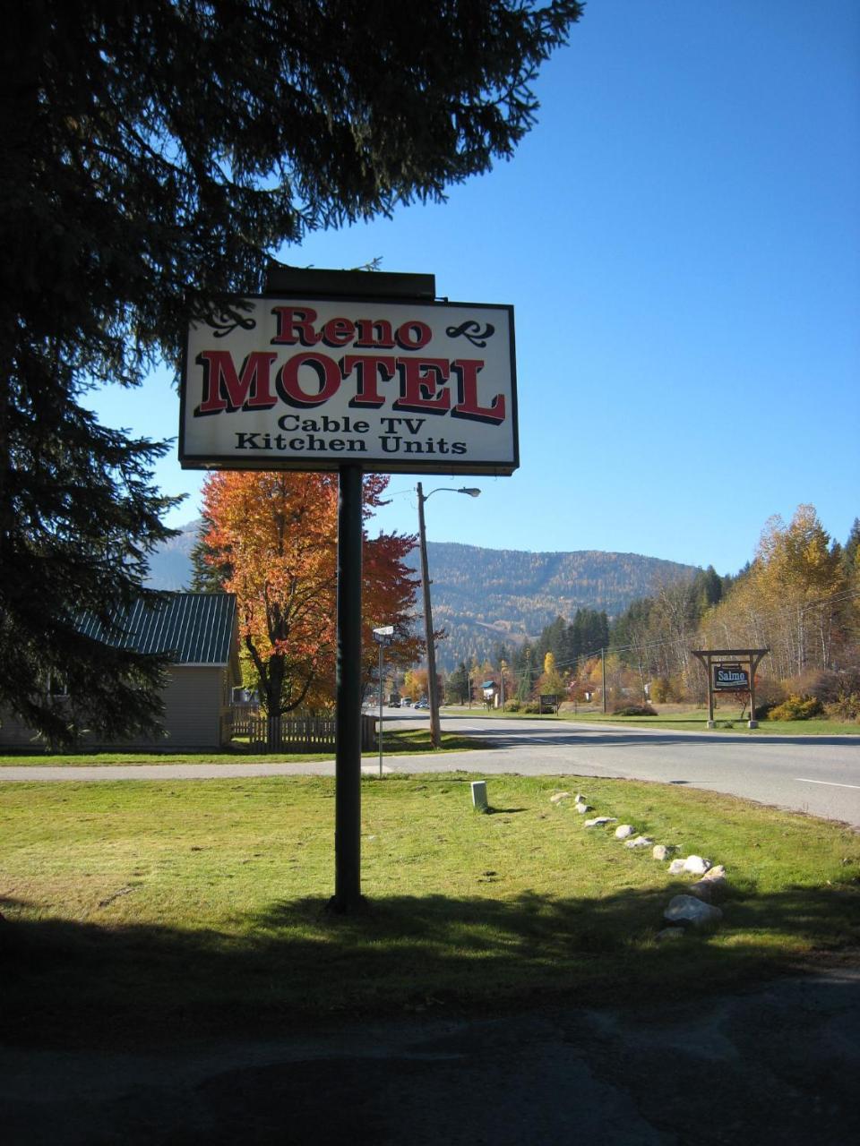 Reno Motel Salmo Exteriör bild